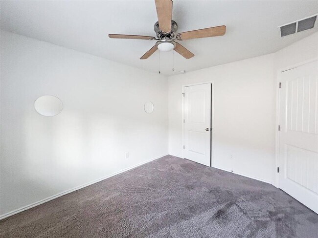 Building Photo - 401 Anacua Loop