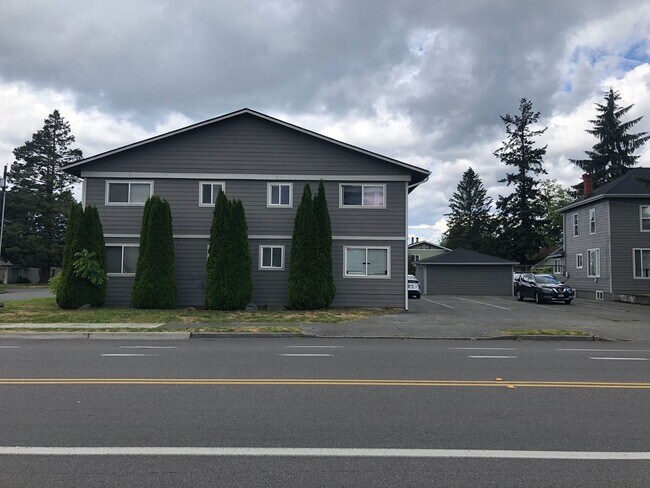 Primary Photo - 1602 B St SE Auburn, WA 98002