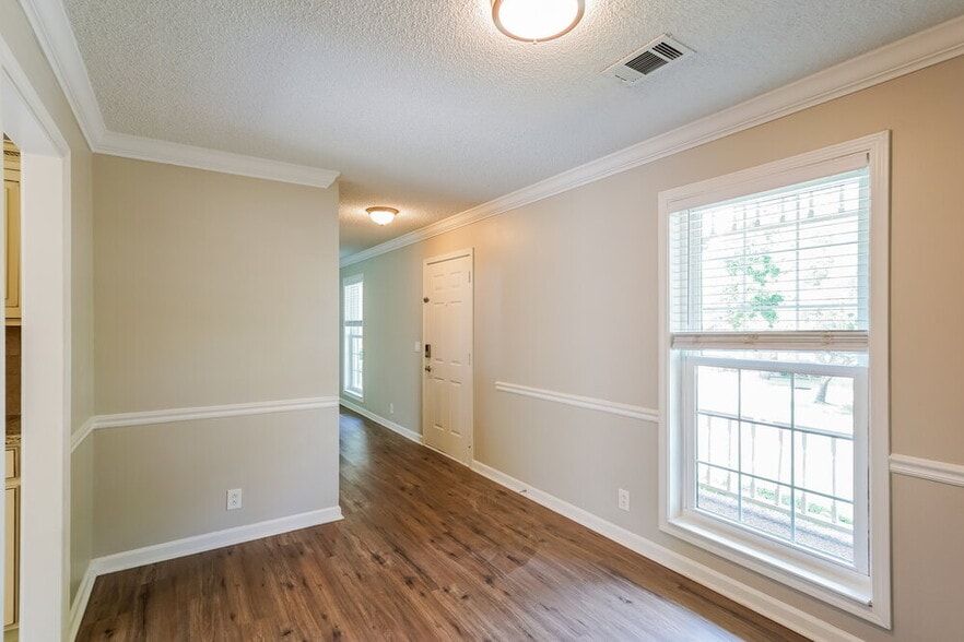 Building Photo - 111 Dorchester Ct