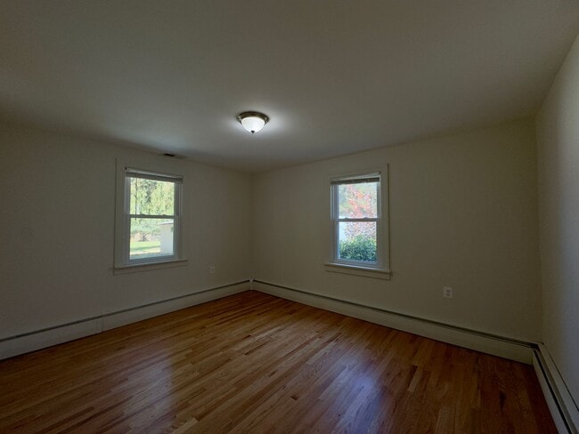 Building Photo - Charming 3 Bedroom/2 Bathroom Home in Spark Glencoe, MD!