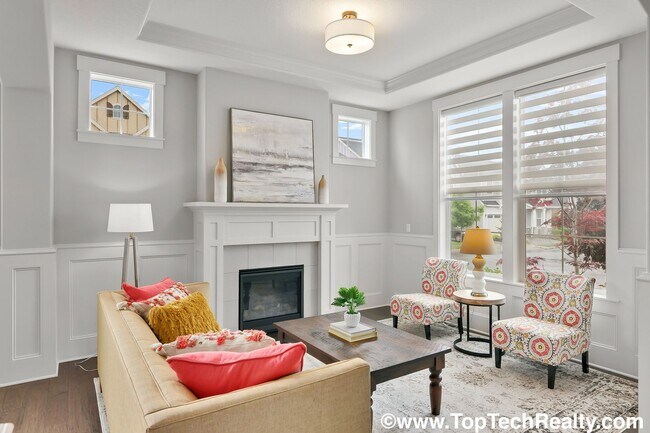 Building Photo - Beautiful *CORNER LOT* 5 BD* 3.5 BA* Singl...