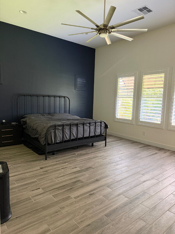 Building Photo - 4191 S Emerald Dr