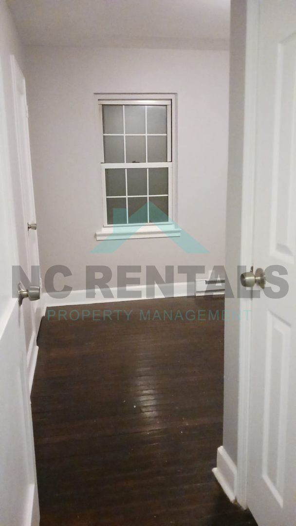 Building Photo - Delightful 3-Bed & 1-Bath in Winston-Salem