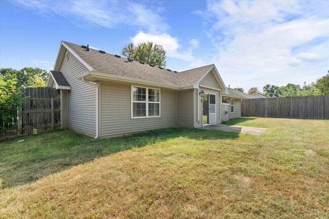 Building Photo - 4803 Shale Oaks Ave
