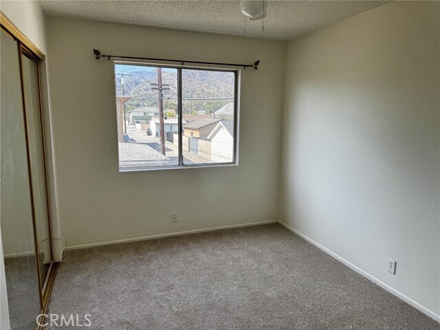 Building Photo - 920 N Alameda Ave