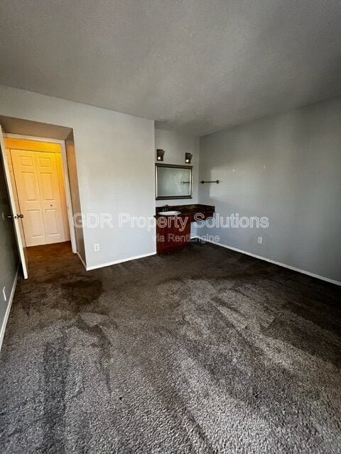 Building Photo - 706 Fruit Ave NW