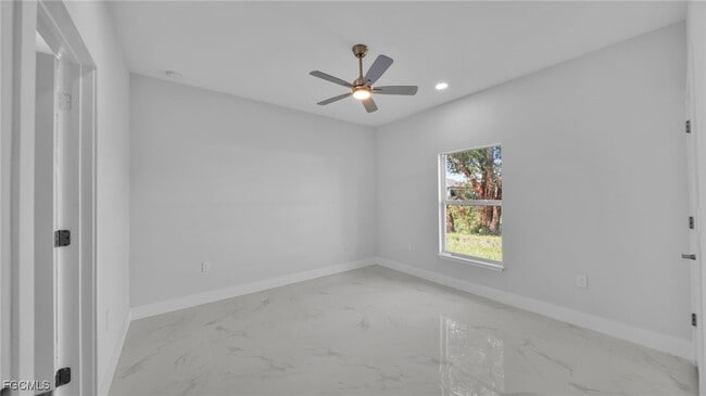 Building Photo - 2405-2407 Xelda Ave N
