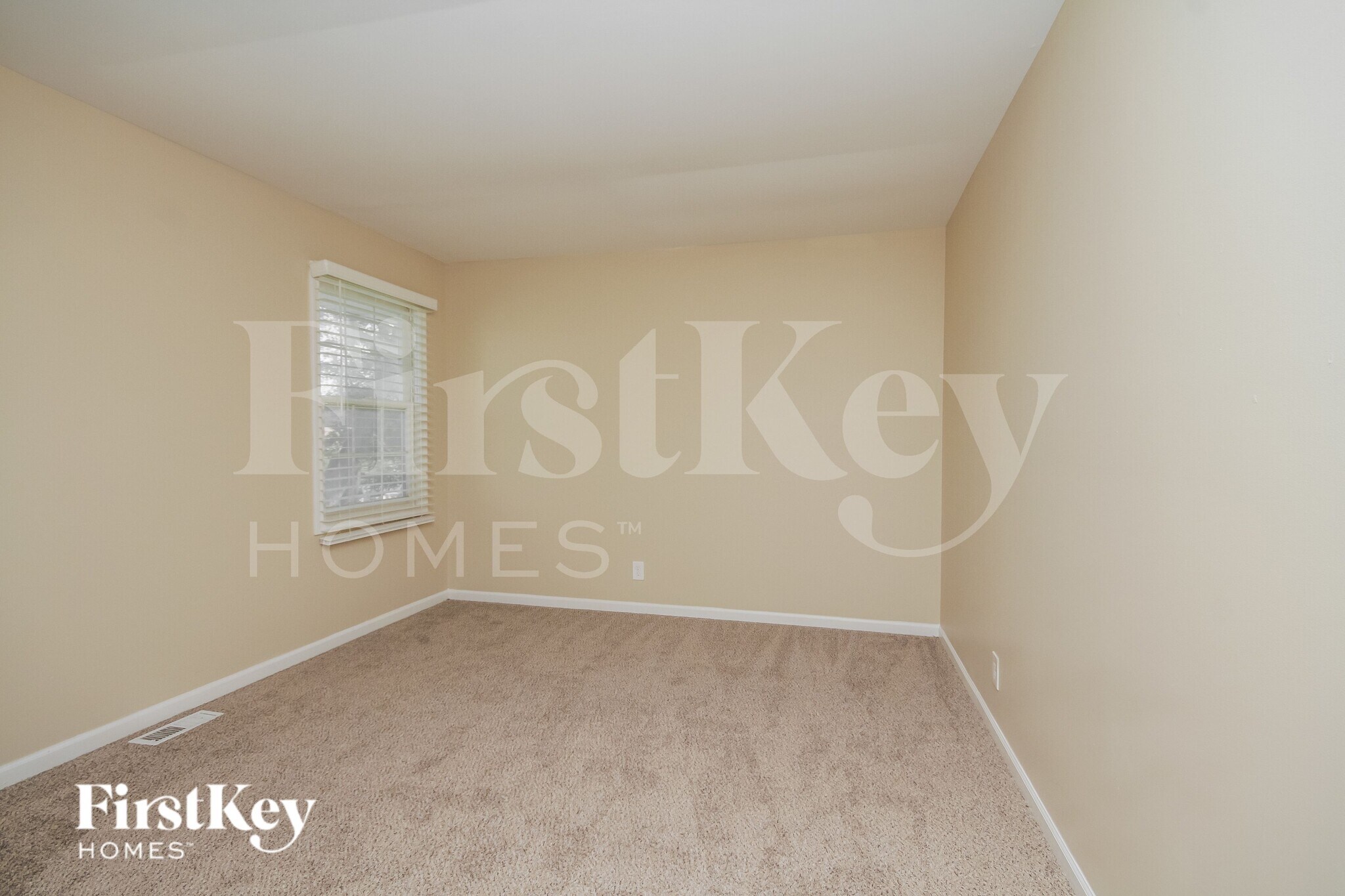 Building Photo - 1838 Ashwood Ln