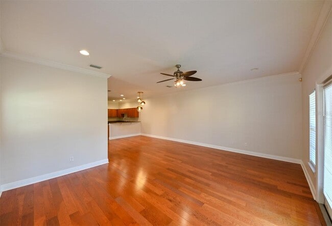 Building Photo - 277 Valencia Cir