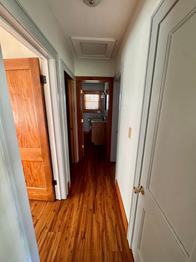 Building Photo - Single Family Home in Edgerton, WI