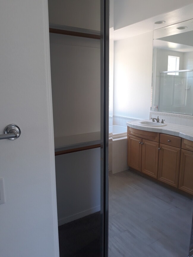 Building Photo - 605 Corte Sol