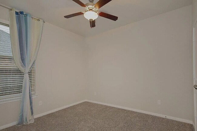 Building Photo - 14215 Irvine Rnch Trl