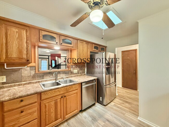 Building Photo - Waterfront 2 Bedroom, 2.5 Bathroom Home!