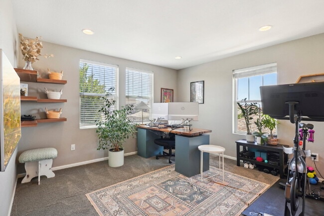Building Photo - "Spacious 4-Bedroom Retreat with 2.5 Baths in Reunion!"