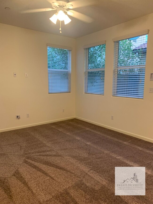 Building Photo - 3663 Etchings Way