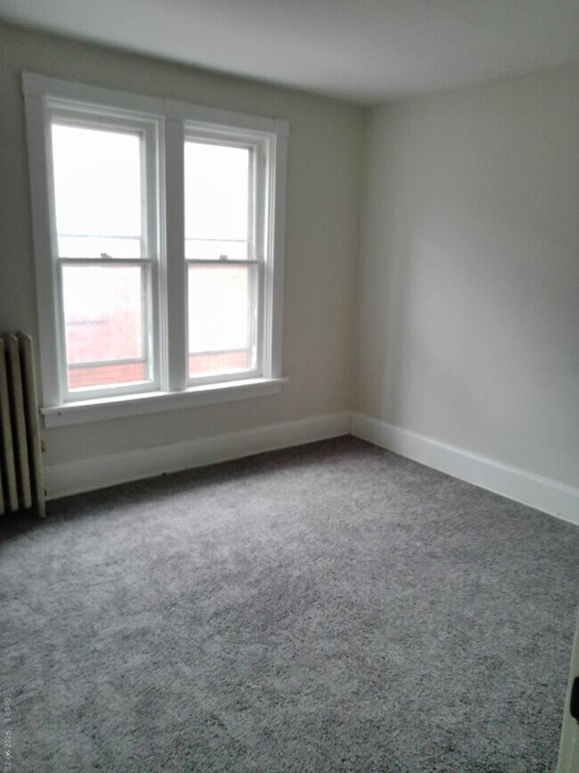 Building Photo - 2728 N 6th St