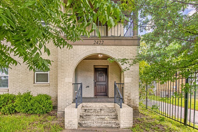 Building Photo - 2422 Truxillo St