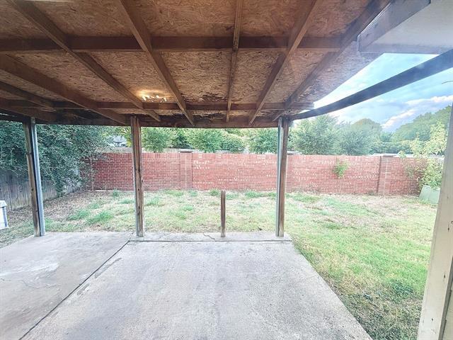 Building Photo - 5606 Indian Hill Dr