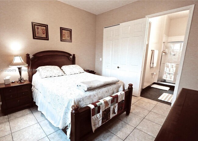 Building Photo - 4602 SW 160th Ave