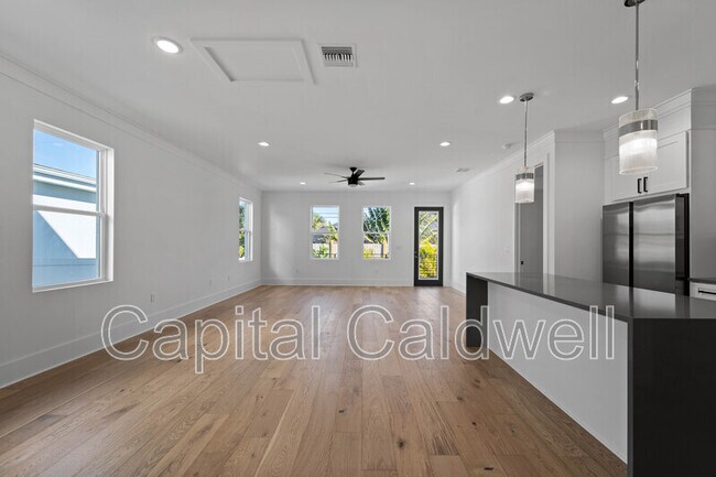 Building Photo - 2345 Bahia Vista St