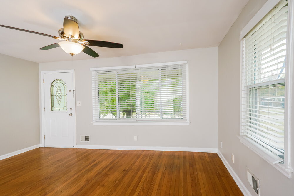 Building Photo - 5811 Dell Rose Dr