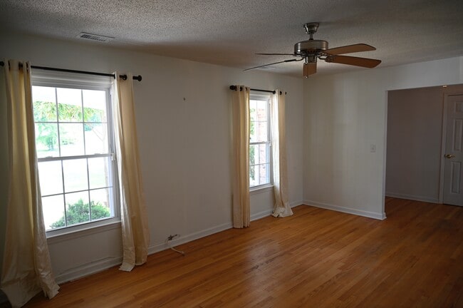 Building Photo - 1265 Penny Cir