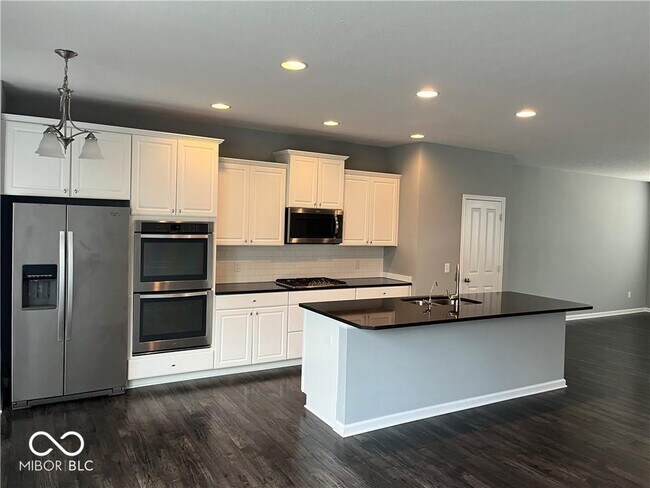 Building Photo - 13054 Raritan Dr