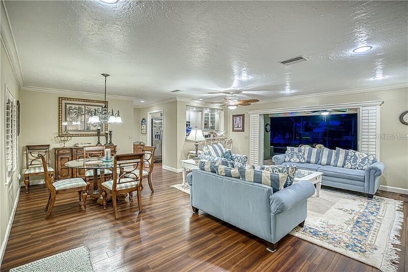 Building Photo - 314 Avenida De Paradisio