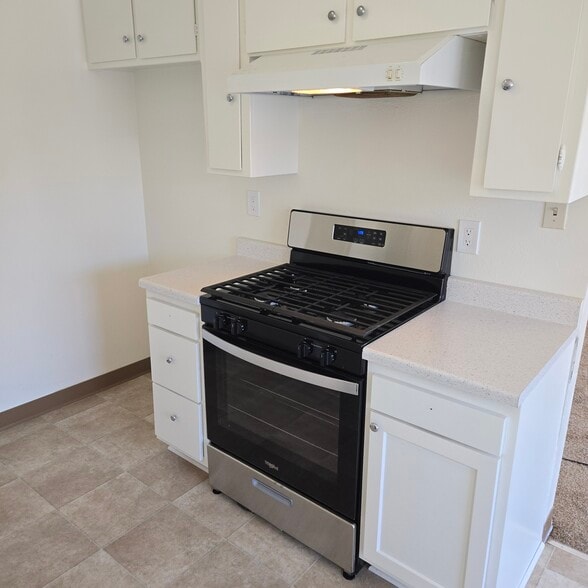 Building Photo - 2613 Andover Ave