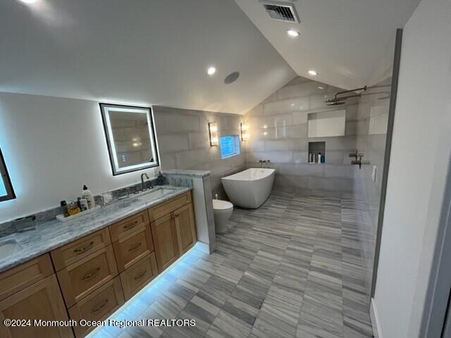 Building Photo - 3632 Ocean Terrace