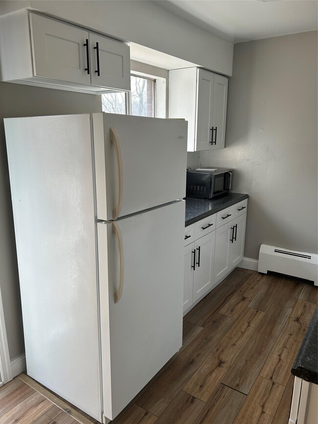 Building Photo - 28 Tanager Rd