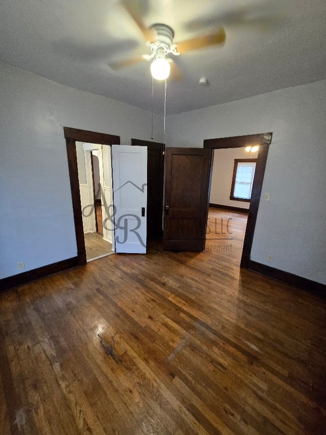 Building Photo - 112 W Quincy St