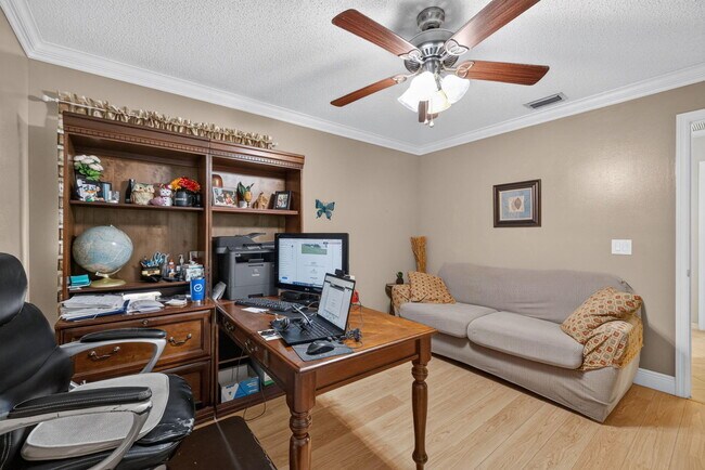 Building Photo - 3077 SE Galt Cir