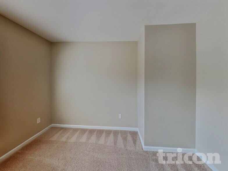 Building Photo - 4236 Glenmore Creek Dr
