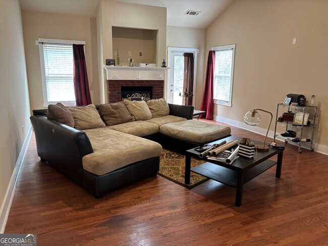 Building Photo - 137 Putters Dr