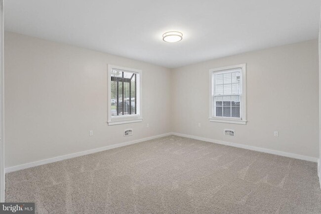 Building Photo - 127 Bell Ave