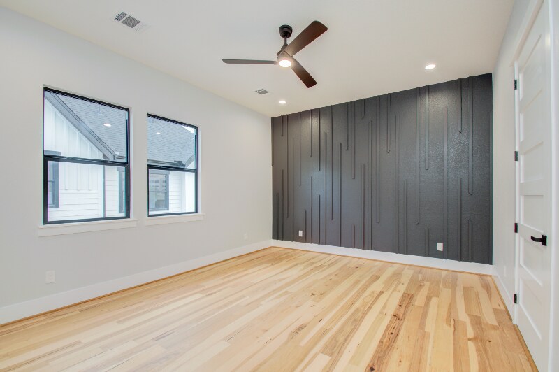 Building Photo - 7016 Staffordshire Blvd