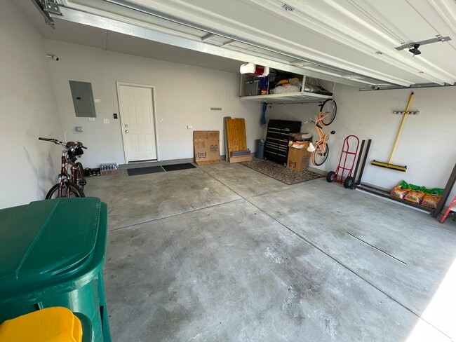 Building Photo - 16140 W Switch Grass Rd