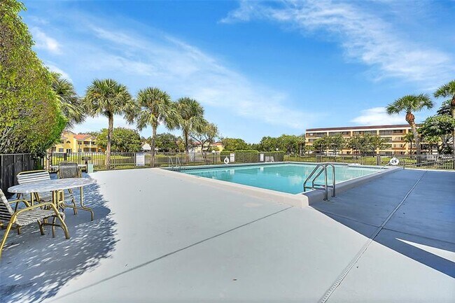 Building Photo - 8592 W Sunrise Blvd