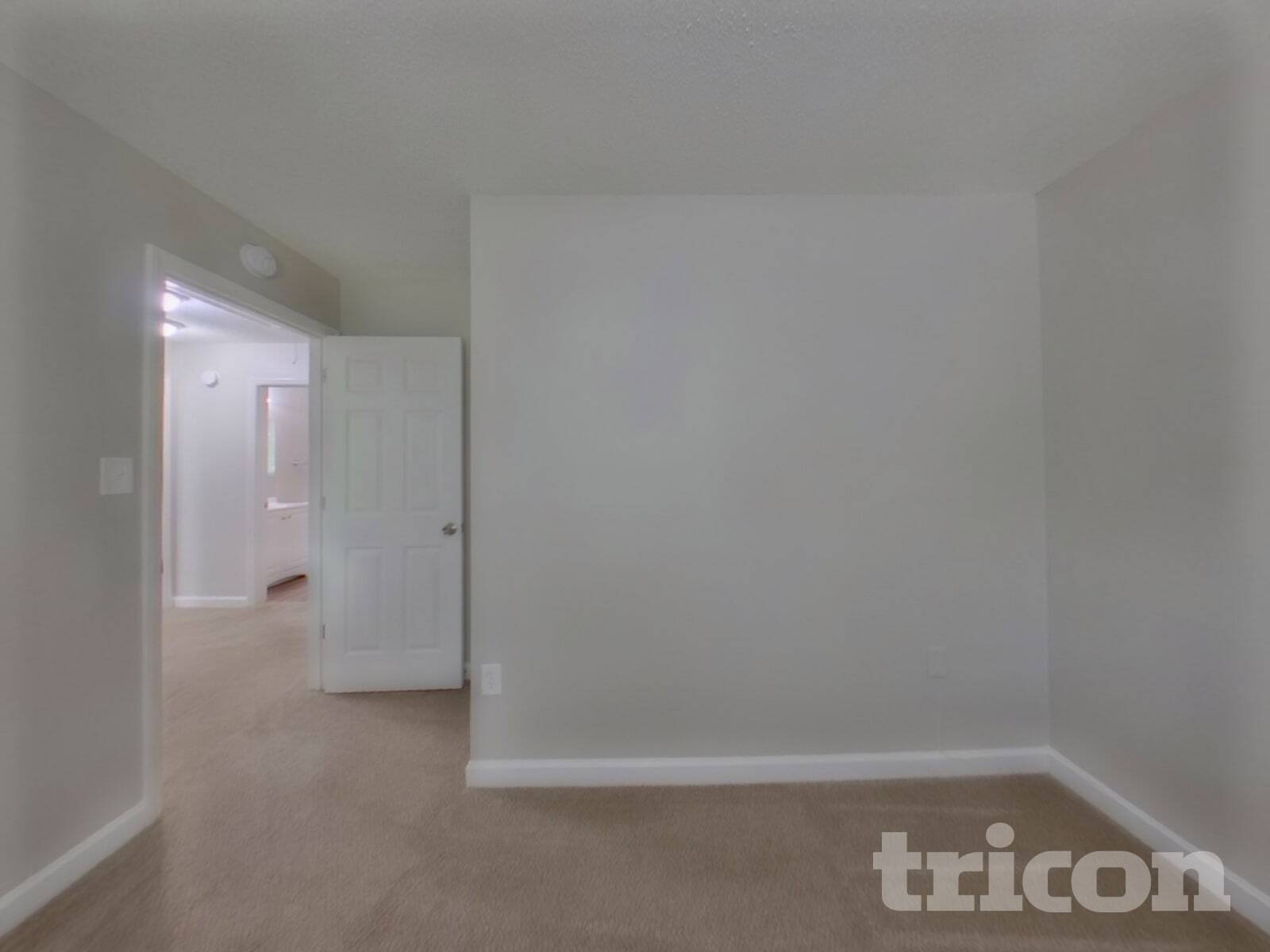 Building Photo - 5120 Blue Spruce Ln