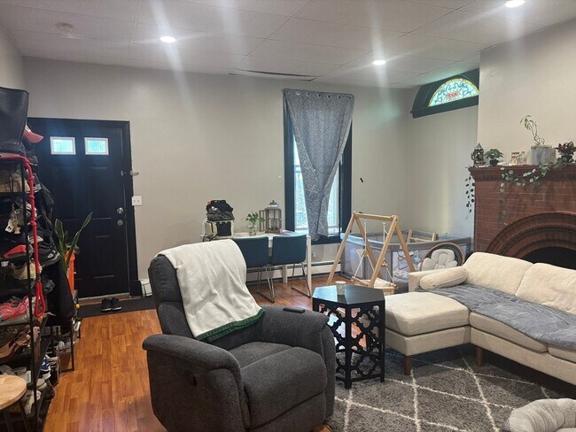 Building Photo - 85 Prospect St