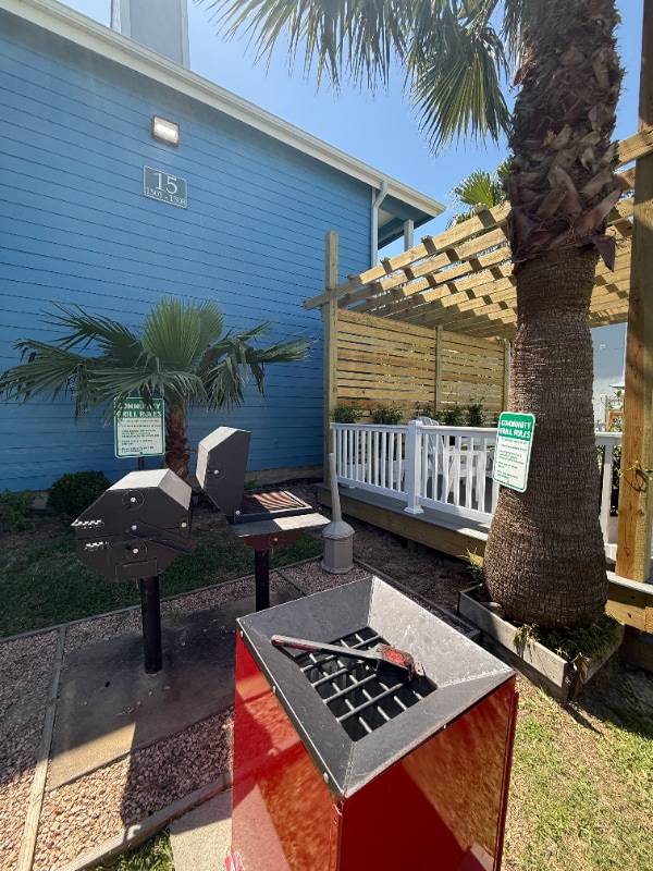 Building Photo - 3506 Cove View Blvd