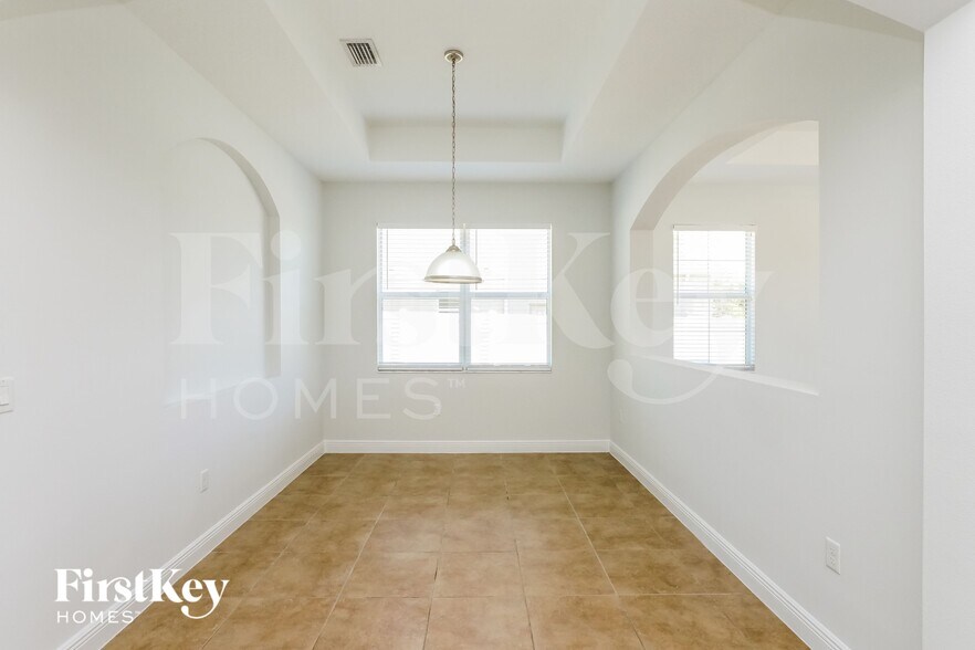 Building Photo - 4403 Biscayne Breeze Way