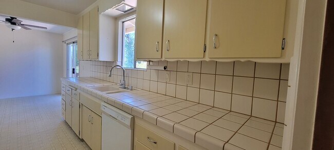 Building Photo - 8171 Deschutes Rd