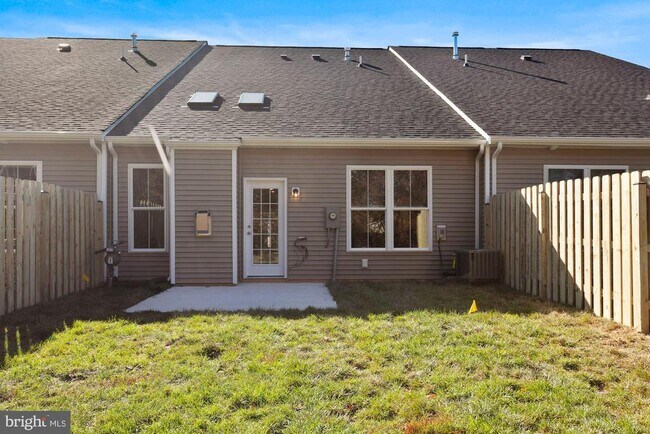 Building Photo - 5625 Finley Rose Ct