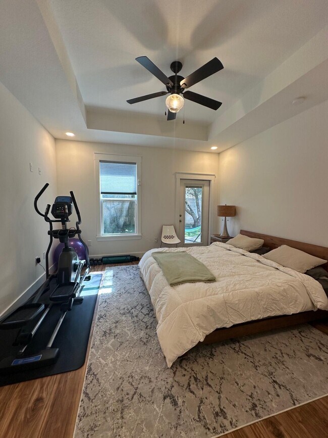 Building Photo - 4819 Whitewood Rd