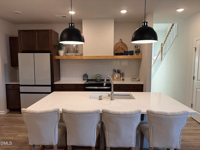 Building Photo - Earn Wealth While Leasing - Like a Homeowner - Lease to Own