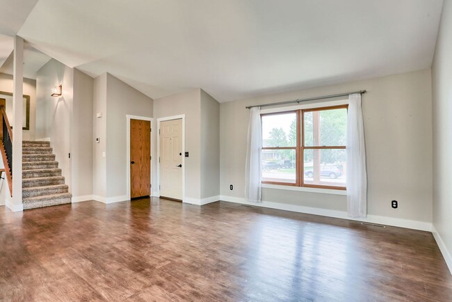 Building Photo - 4 Bedroom home in Fort Collins
