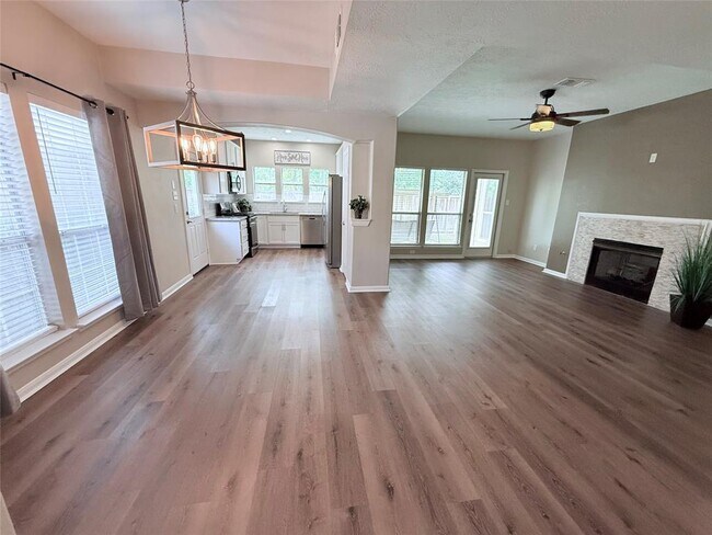 Building Photo - 87 N Avonlea Cir