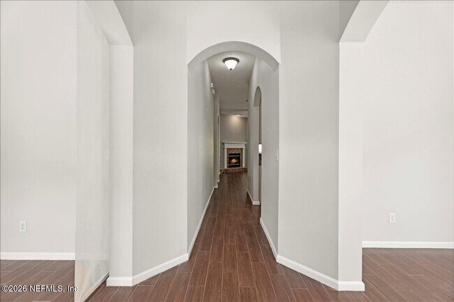 Building Photo - 8871 Canopy Oaks Dr